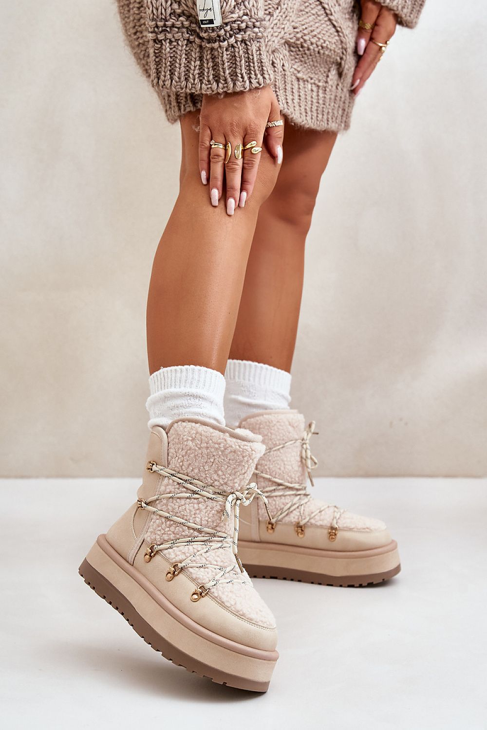  Snow boots model 202221 Step in style 